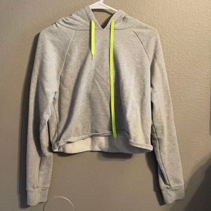 Cropped hoodie